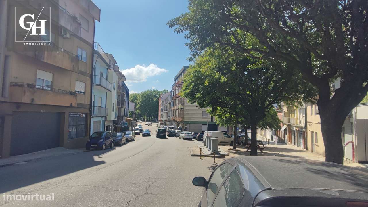 T2 Novo com piscina privada no Centro de Braga-23