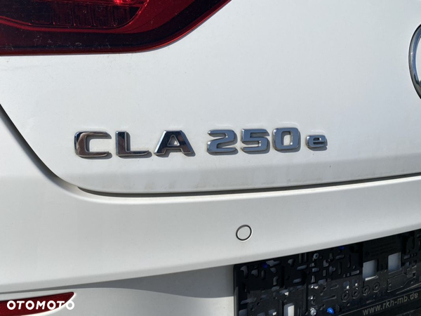 Mercedes-Benz CLA 250 e Shooting Brake 8G-DCT Edition AMG Line - 9