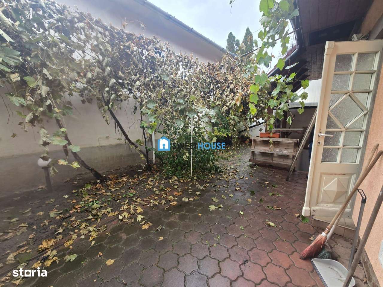 Casa de vanzare  cu 3 camere ,  central in Fagaras-8