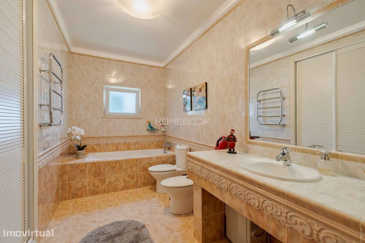 Moradia c/ 354 m² | Lote 1130 m² | Piscina e Jardim em Brejos do Assa-27