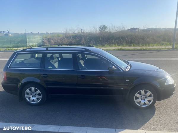 Volkswagen Passat Variant 1.9TDI Highline - 4