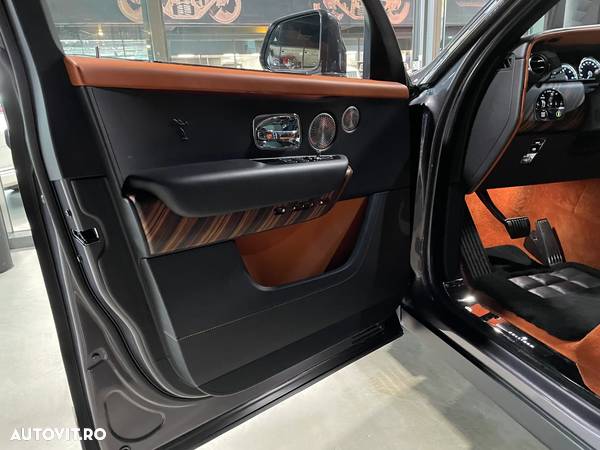 Rolls-Royce Cullinan Standard - 18