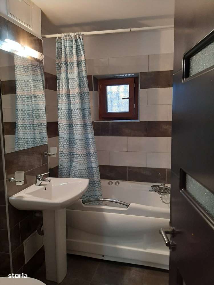 Apartament 2 camere Piata Centrala et2/4 ,centrala ,Mobilat ,Utilat - Imagine principală: 5/13