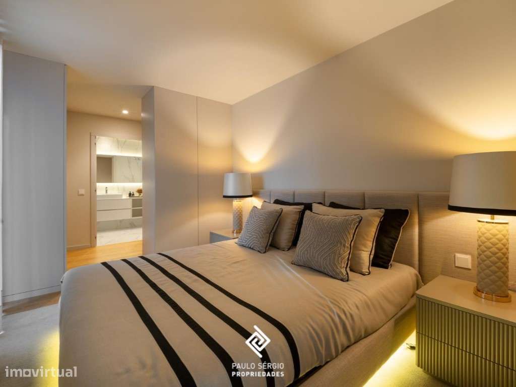 Apartamento T4 de Luxo em Vila Nova de Gaia-17