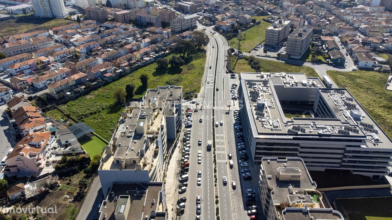 ZONA ARU | Terreno (8.770 m2) c/ viabilidade de construção em altura |