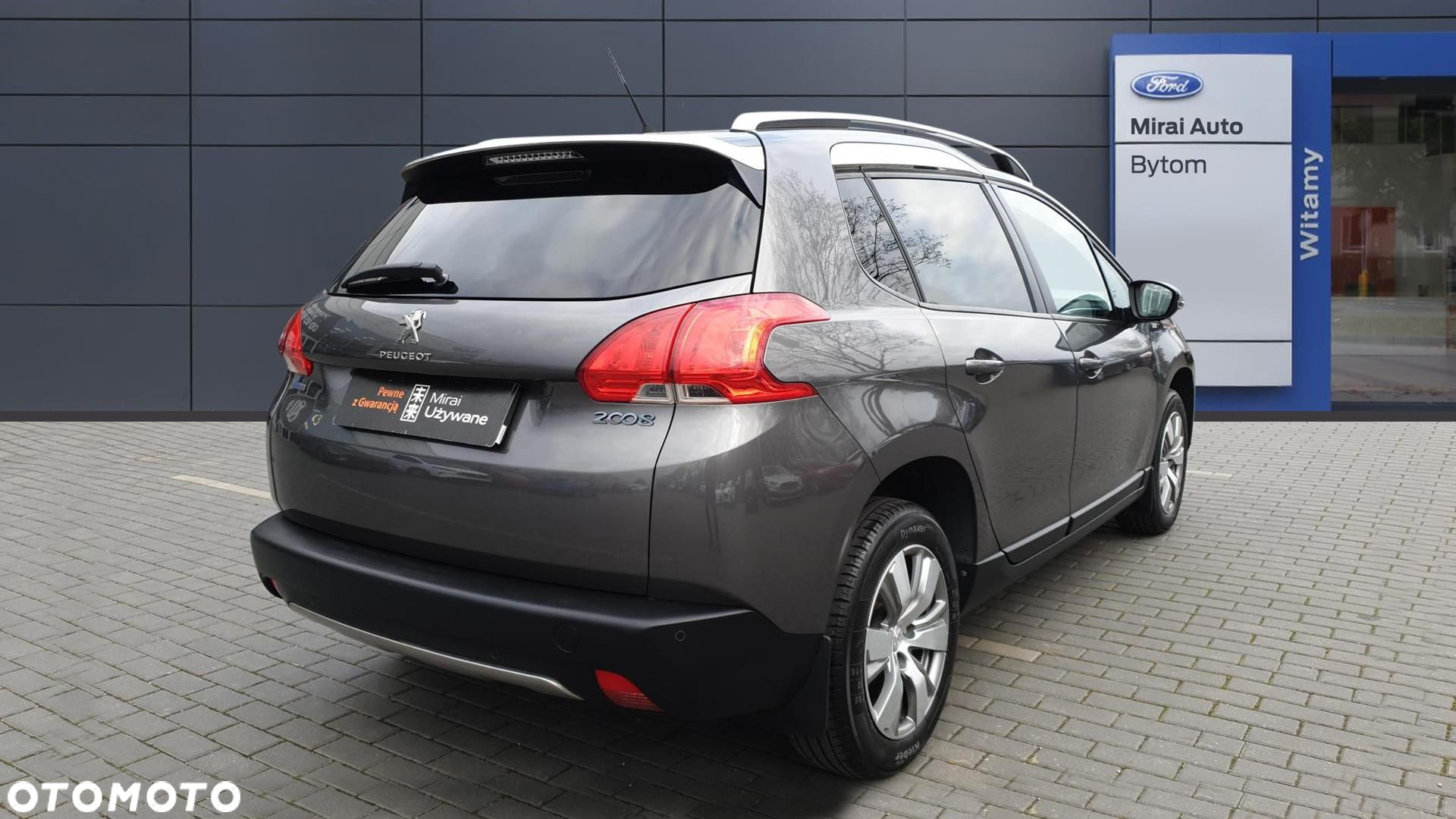 Peugeot 2008 1.2 Pure Tech Style S&S - 8