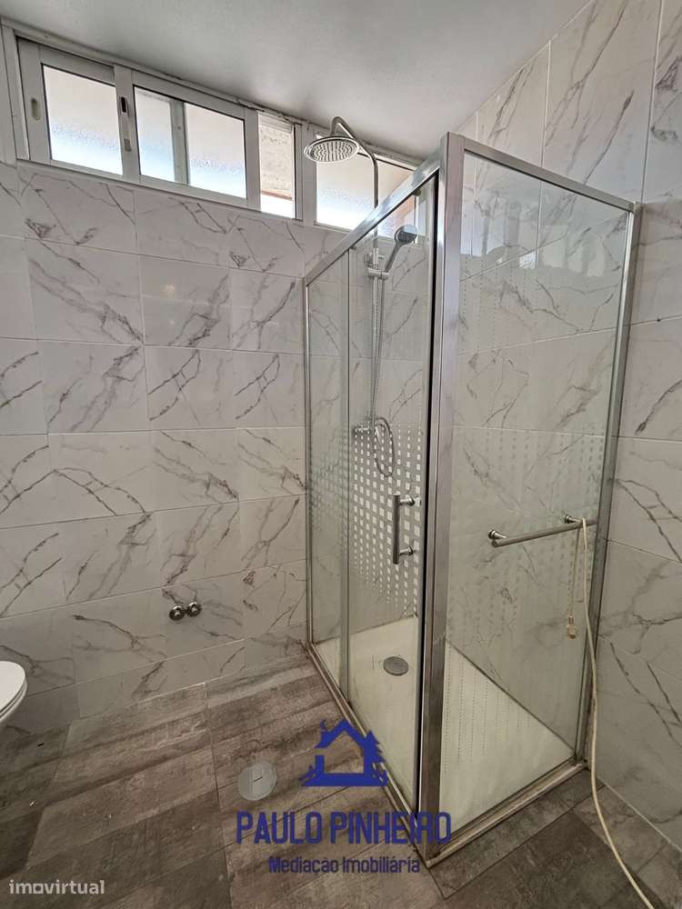 Moradia T3 Renovada em Vila Nova de Gaia-16