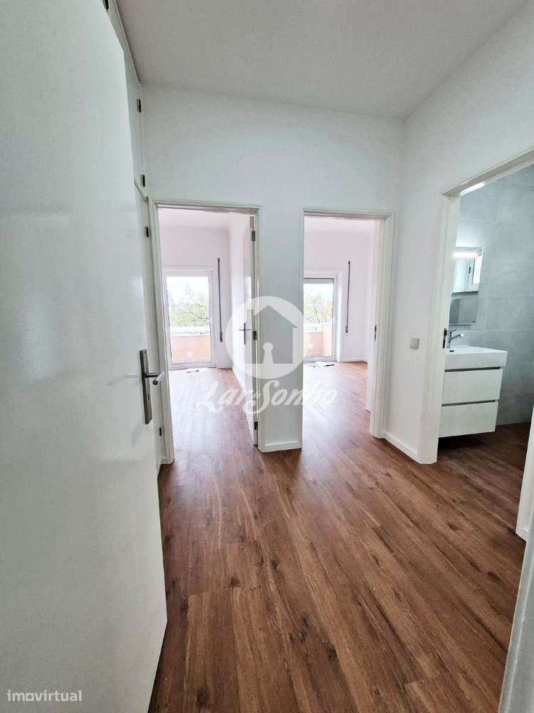 Apartamento T3, totalmente renovado, com Box, Águas Santas, Maia-10