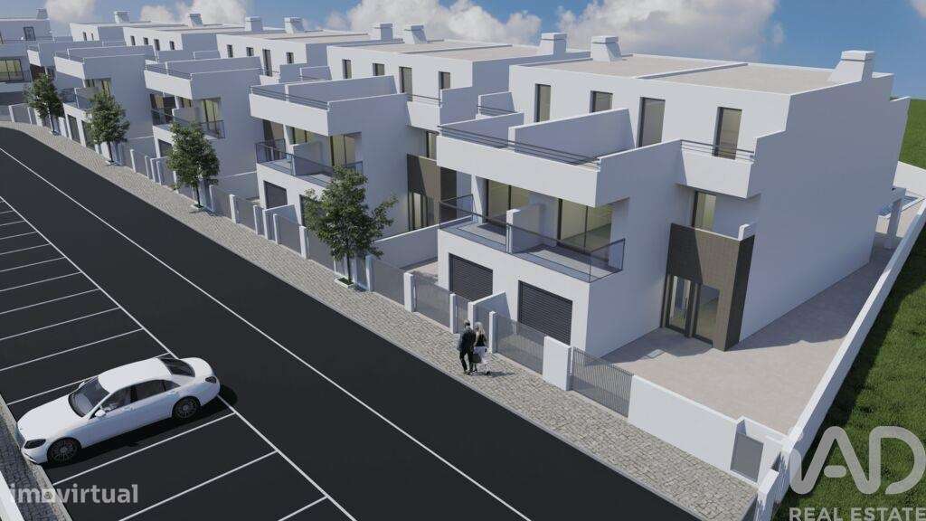 Casa / Villa T3 em Vila Nova de Cacela de 238,00 m2 - Grande imagem: 2/27