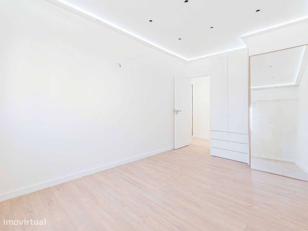 T3 Totalmente Remodelado - Avenida D. José I, Amadora-29