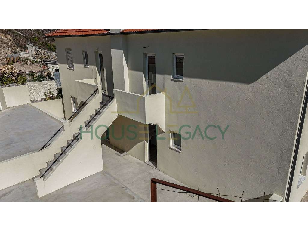 Apartamento T2 - Custóias-33