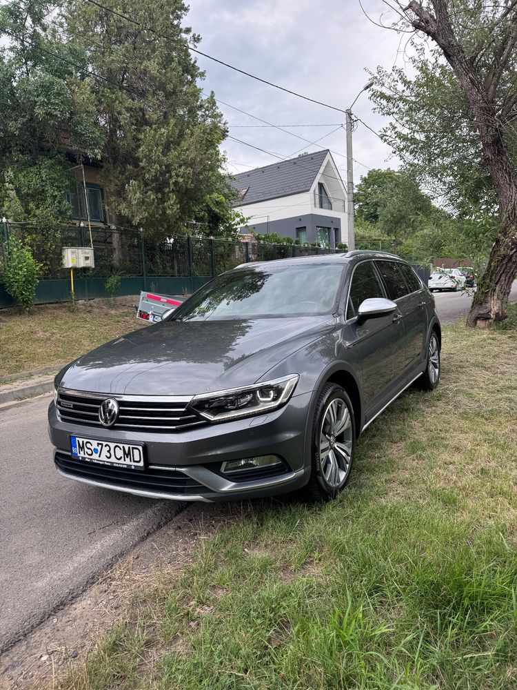 Volkswagen Passat B8 [2014 - Prezent] 2.0 TDI SCR 4Motion DSG (BMT) Comfortline 2016