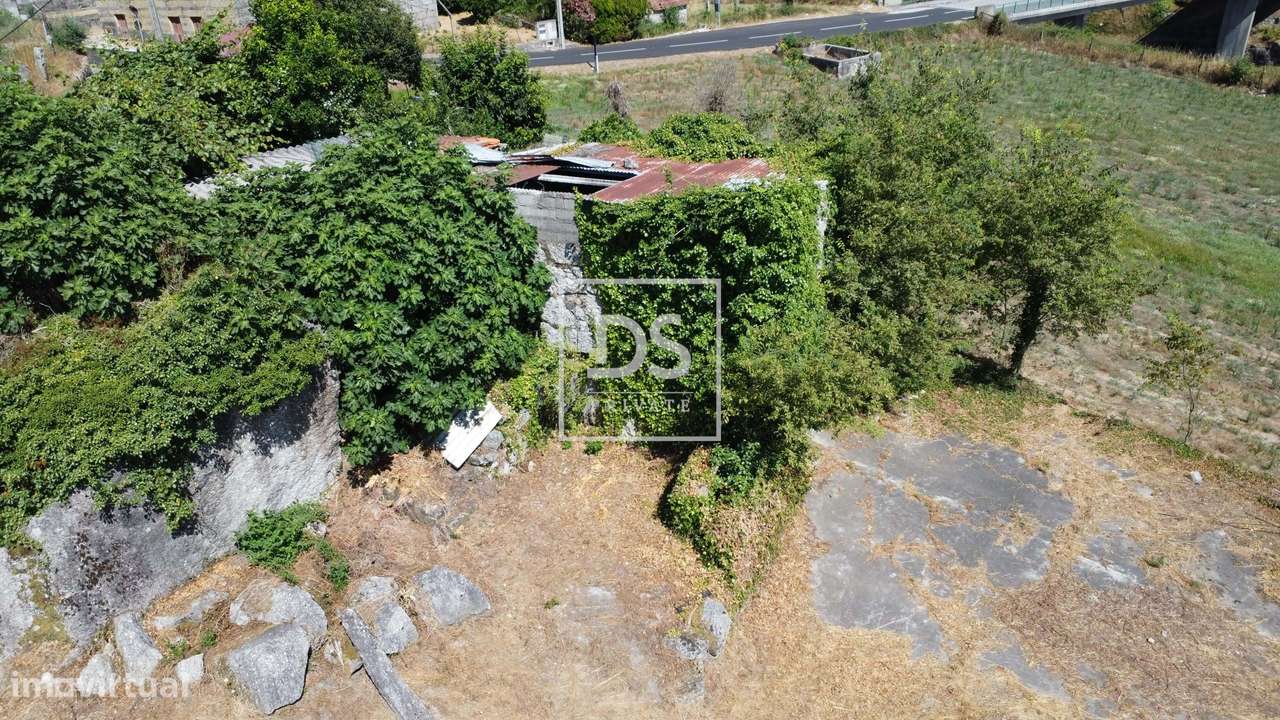 Terreno com Construção em Pedra – Dê Vida ao Seu Próximo Projeto - Grande imagem: 5/11