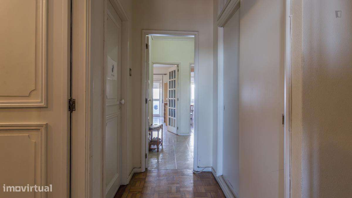 Quarto - localizado em Paranhos Porto - Grande imagem: 5/10