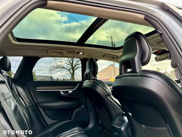 Volvo V90 Cross Country D5 AWD Geartronic - 11