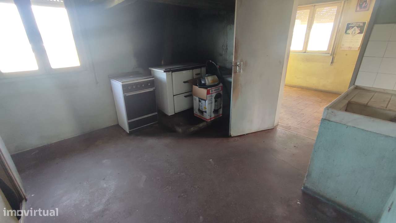 Moradia individual, com terreno, em Rendufe, Amares-24
