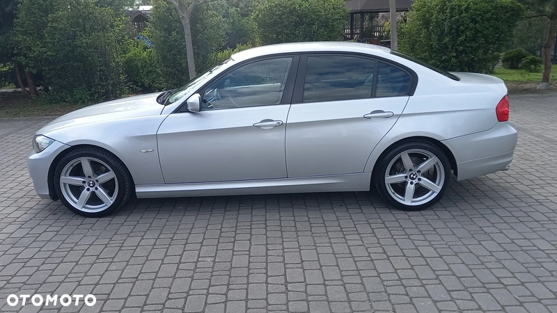 BMW Seria 3 320i - 6