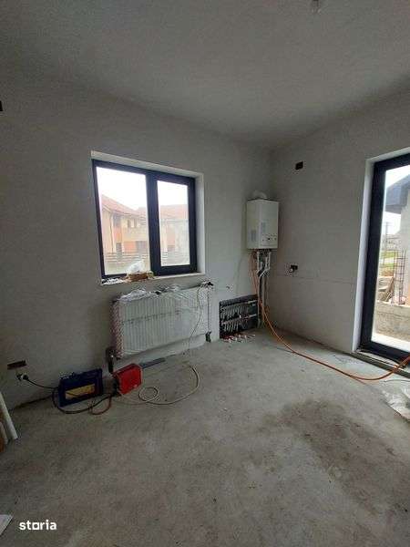 Casa de vanzare  proprietate - Imagine principală: 4/8