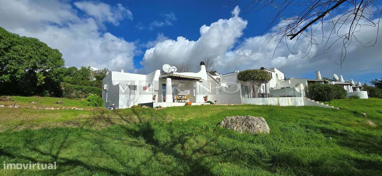 Moradia térrea geminada com 2 quartos - Quinta do Paraiso Carvoeiro, A-7