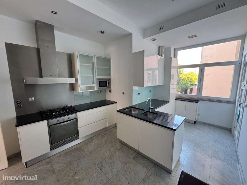 Apartamento T4, arrendamento, Areeiro - Grande imagem: 4/17