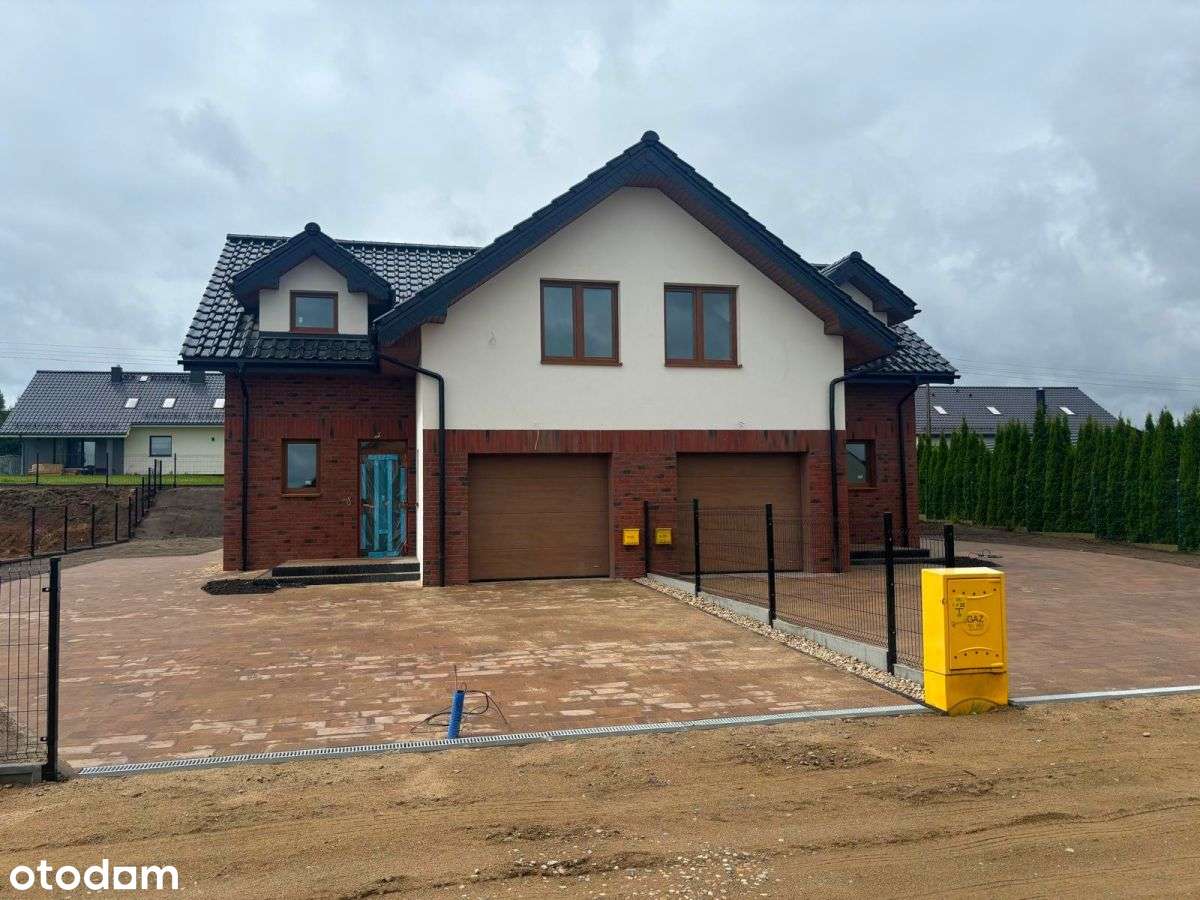 Lokal z garażem w zabudowie bliźniaczej  Kobysewo-1