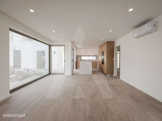 Moradia T4 + 1 de arquitetura moderna a 7 minutos do centro de Aveiro-13