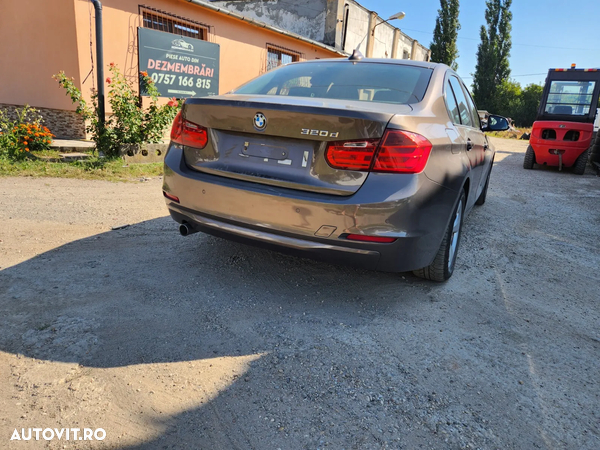 Dezmembrez Bmw F30 320D 2.0 Diesel N47D20C Manual 6+1 Climatronic - Dezmembrari Arad - 3