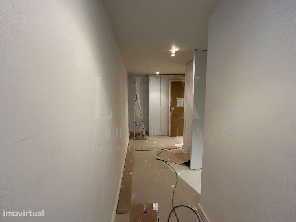 APARTAMENTO T1 DE LUXO EM PRESTIGIADO CONDOMÍNIO DE CASCAIS-35