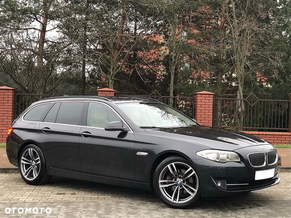 BMW Seria 5 520d Touring Modern Line - 1