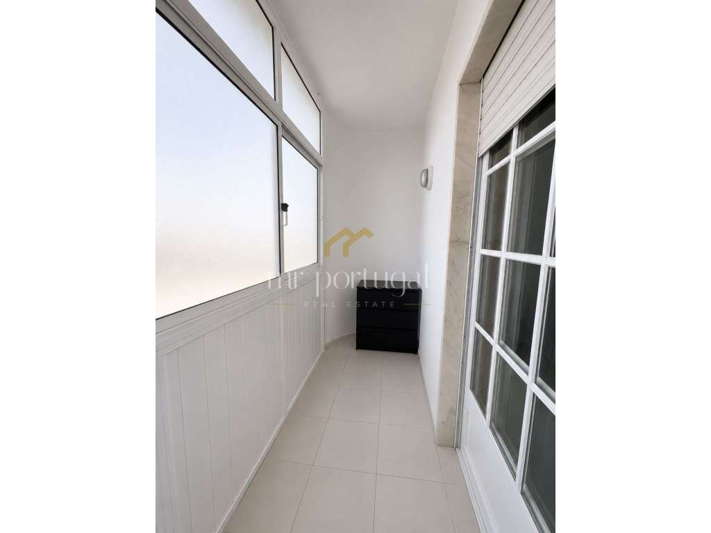 Excelente Apartamento T3 no Centro de Mafra com Parqueamento e Arre...-9