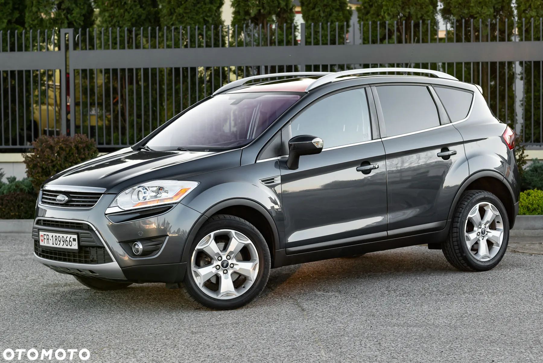 Ford Kuga 2.5 4x4 Titanium - 6