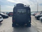 Land Rover Defender - 3