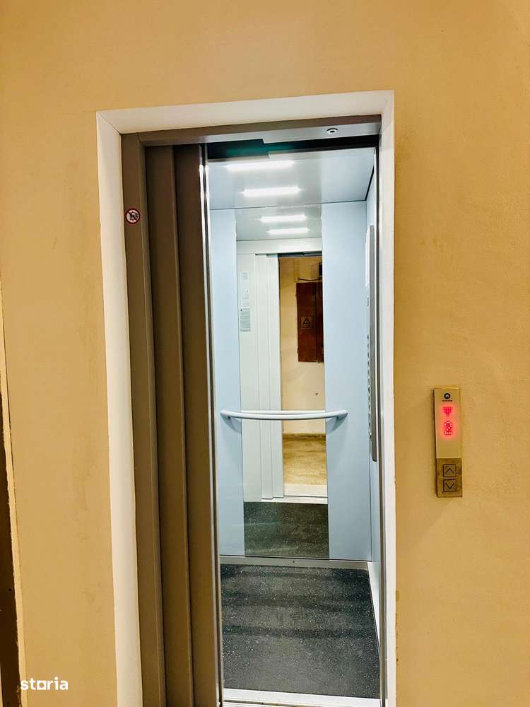 Apartament 3 Camere - Decomandat - 2 Minute Metrou Apărătorii Patriei-5