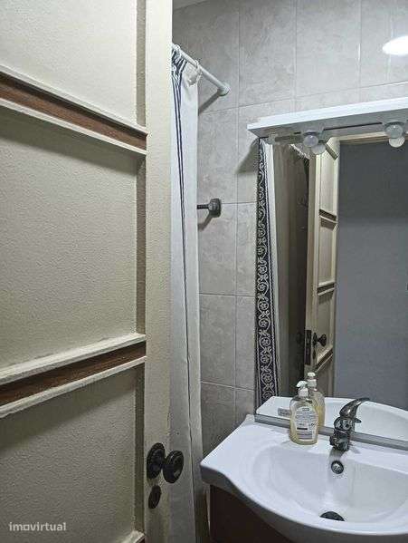 Apartamento T2 - Bairro do Charquinho - Grande imagem: 4/9