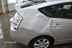 Toyota Prius - 18