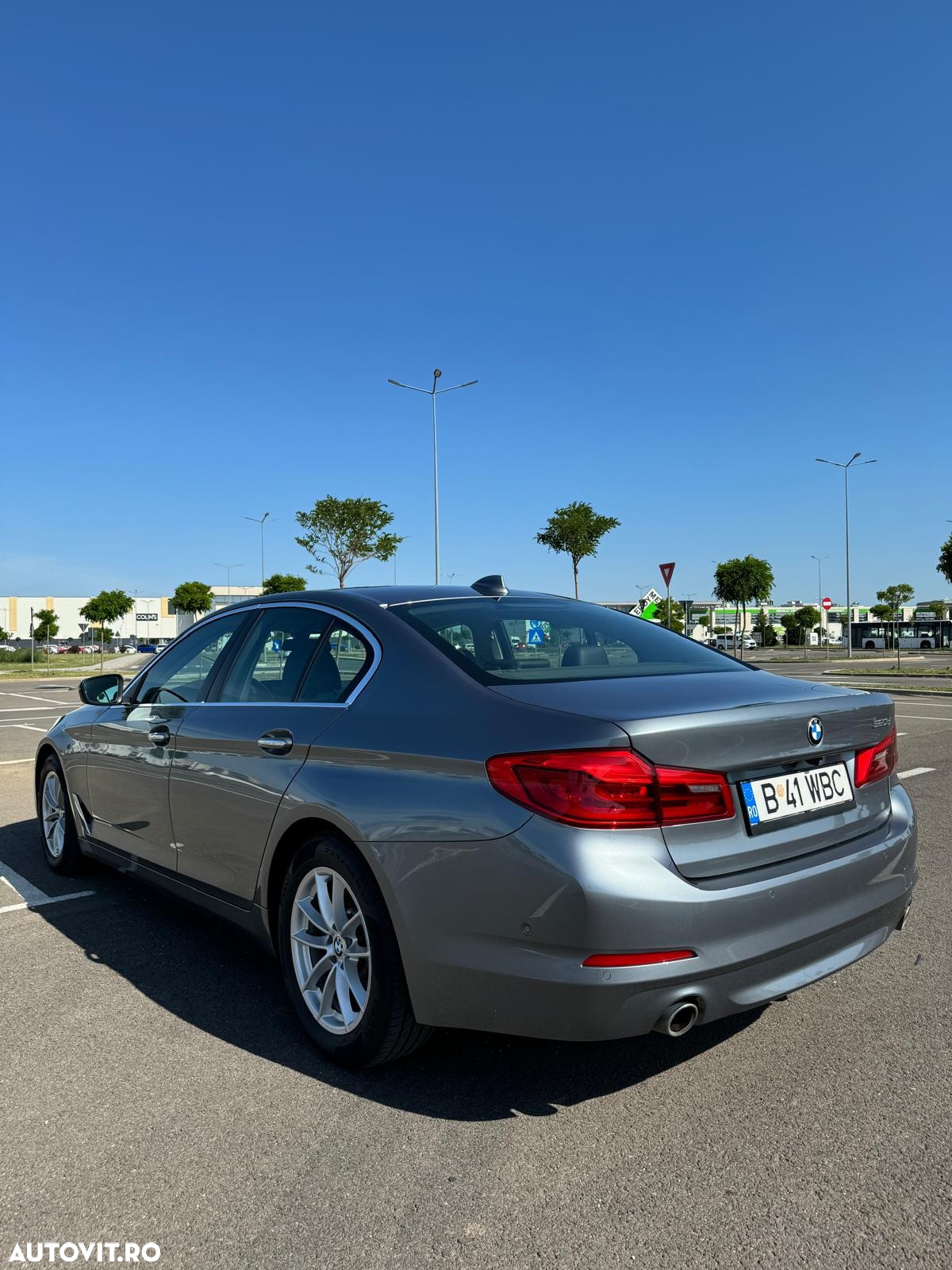 BMW Seria 5 520d Efficient Dynamics Edition Aut. - 5