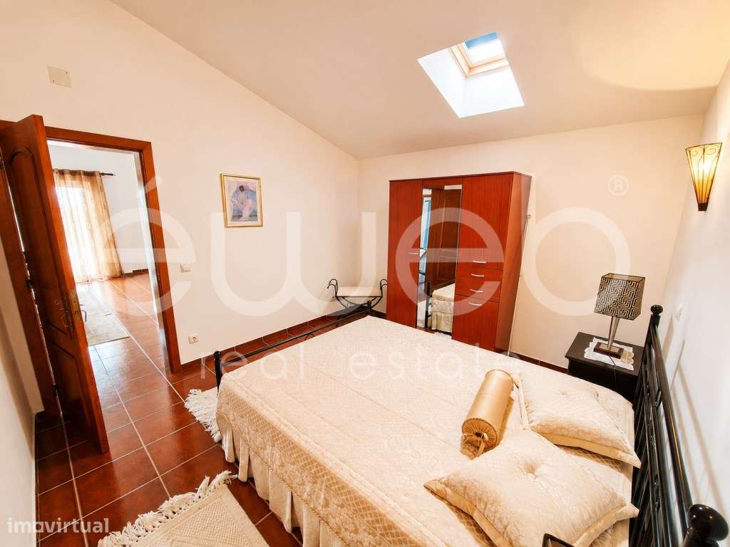 Moradia T4 de Arquitetura Alentejana com Piscina, Motrinos, Regueng...-51