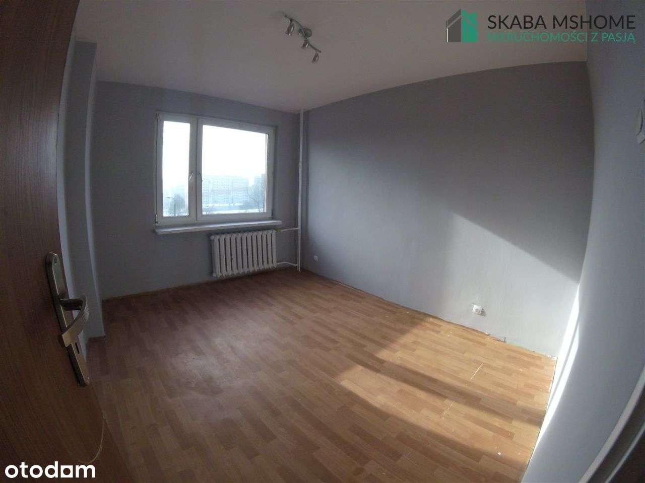 Na sprzedaż 3-pokojowe mieszkanie do remontu-17