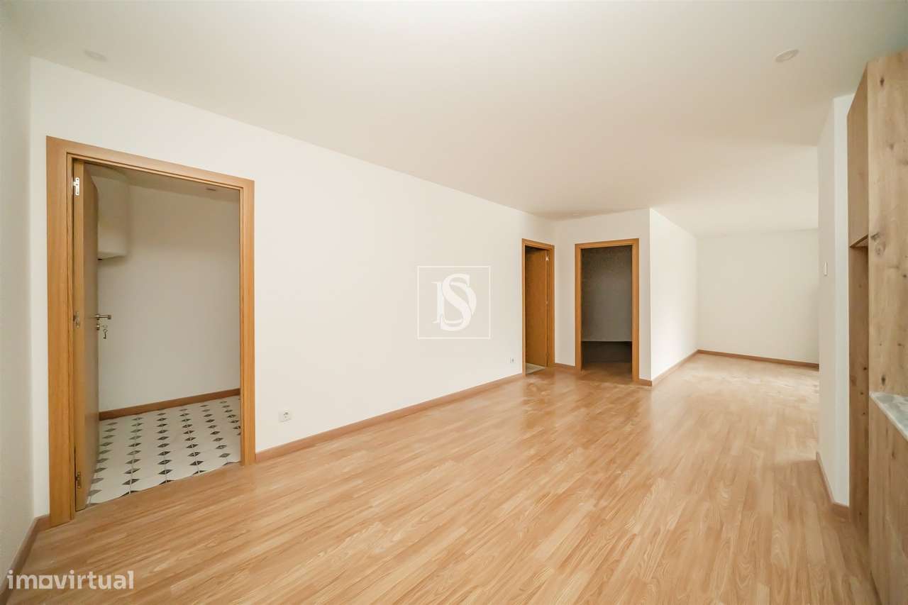 Apartamento T1+1 remodelado | 76 m² | Fermentões, Guimarães-15