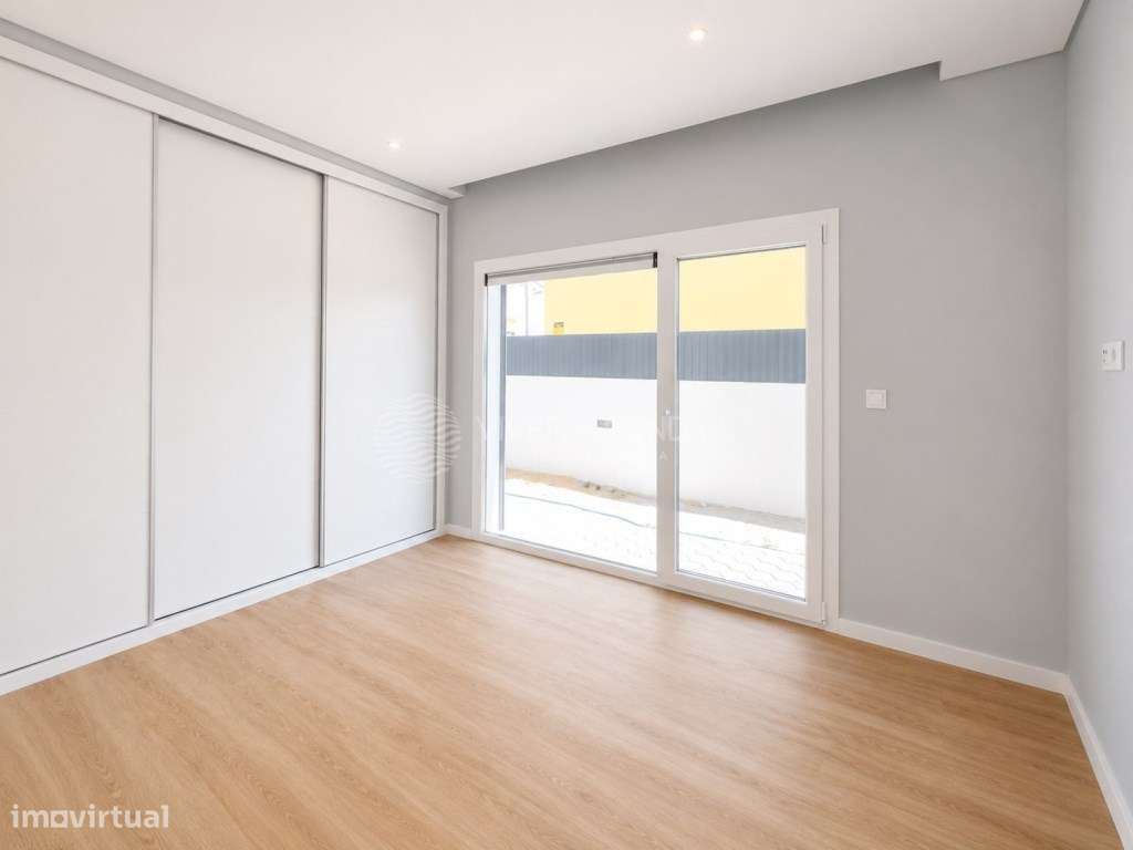 Oferta da Escritura | Moradia T3+1 Térrea com 307 m² em Fernão Ferro-16