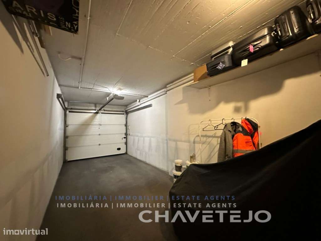 Duplex com garagem na cave em condomínio privado na bela cidade de ...-27