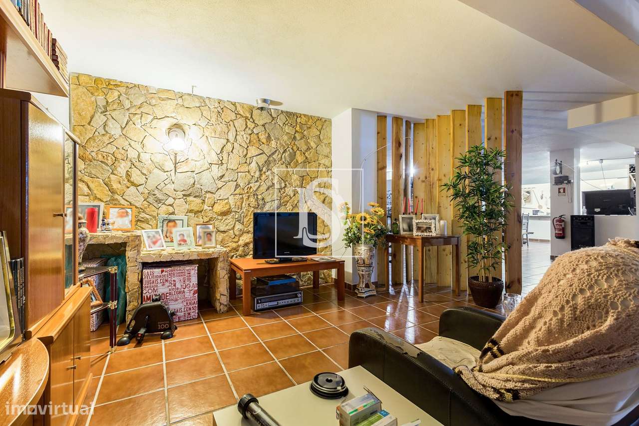 Quinta de Charme em Palmela com Moradia T6, Piscina e Vinha-26