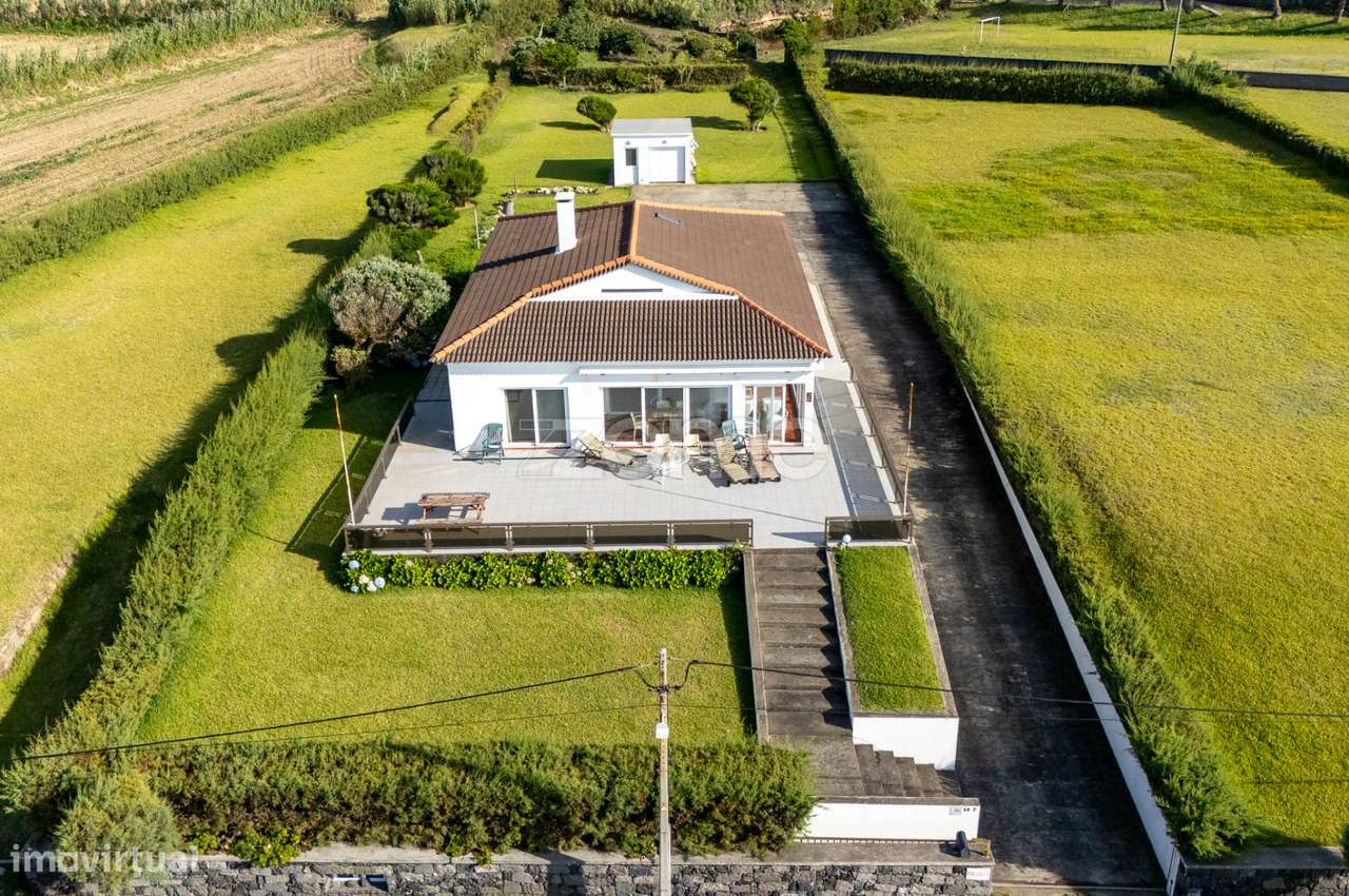 Moradia com Vista Mar Deslumbrante e com garagem nos Mosteiros. - Grande imagem: 3/40