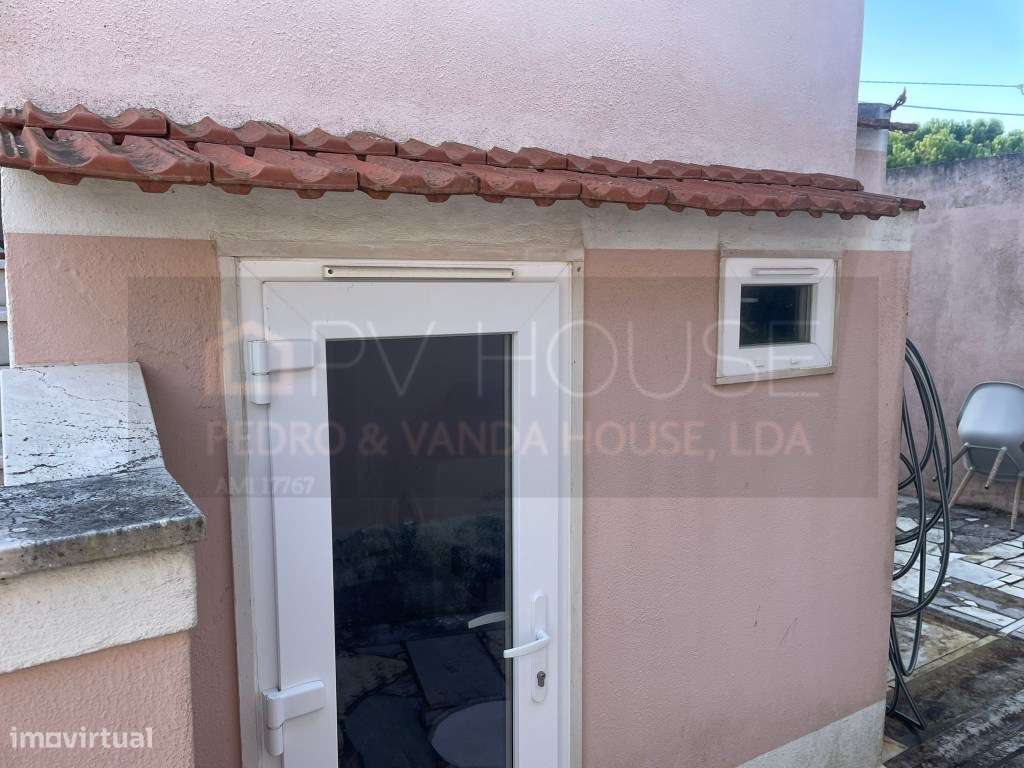 Moradia T3 Renovada na Várzea de Sintra - Charme, Conforto e Vista ...-43
