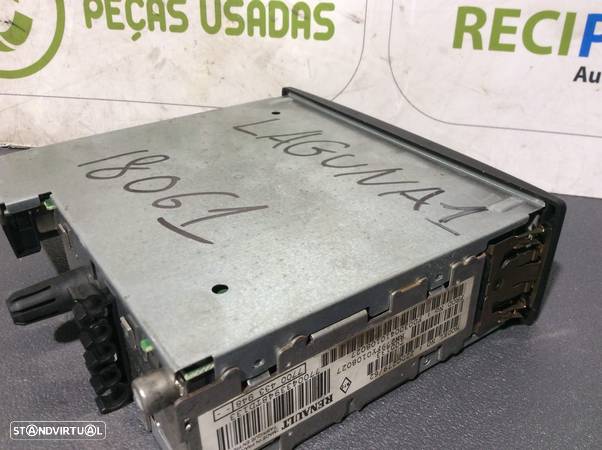 Radio Renault Laguna ano 1995 a 2002    22DC27962 - 3