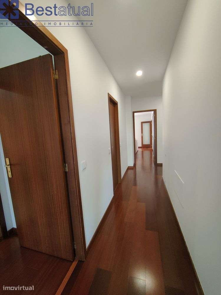 T2 Mobilado/Equipado-Cond. Fechado C/Piscina -Ofir-29