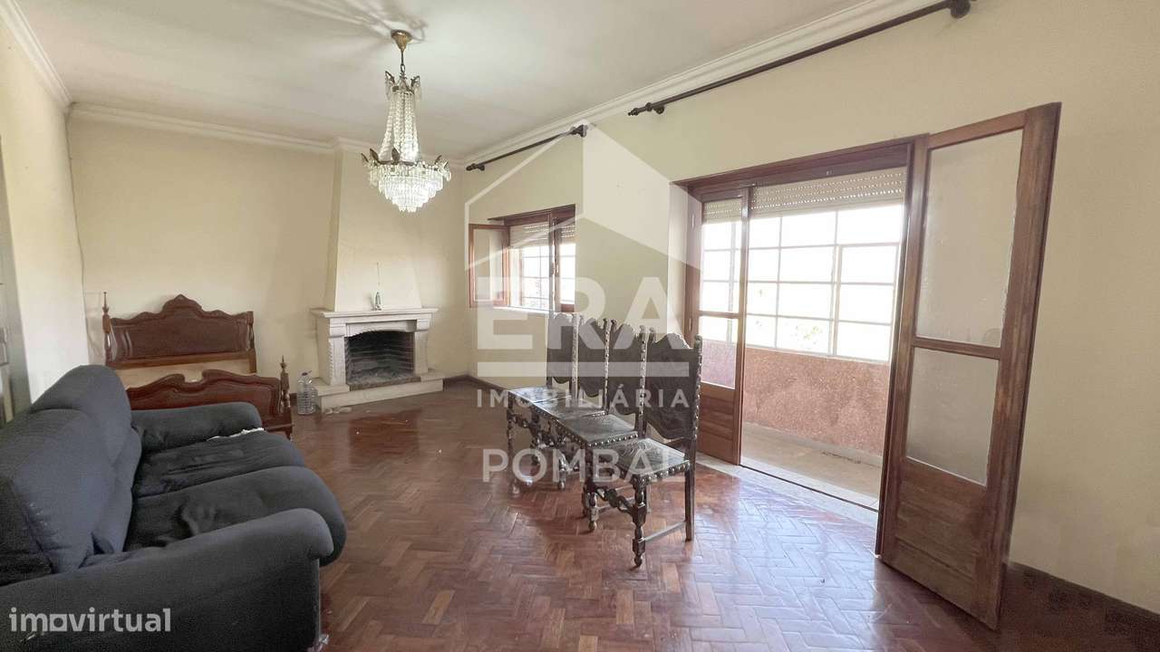 Moradia T6 localizada em Freixianda-6