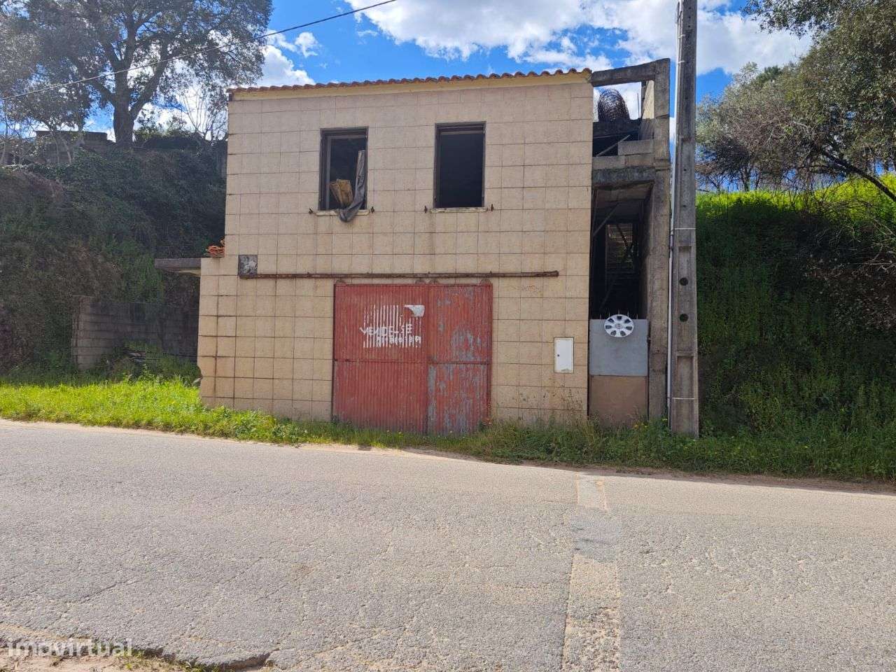 Moradia para restauro com terreno e vistas de rio - Grande imagem: 4/22