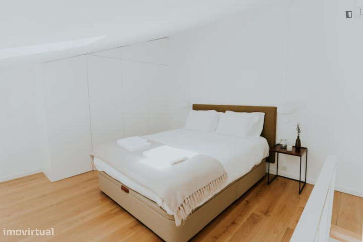 Estúdio - localizado em Santo Ildefonso Porto - Grande imagem: 3/7