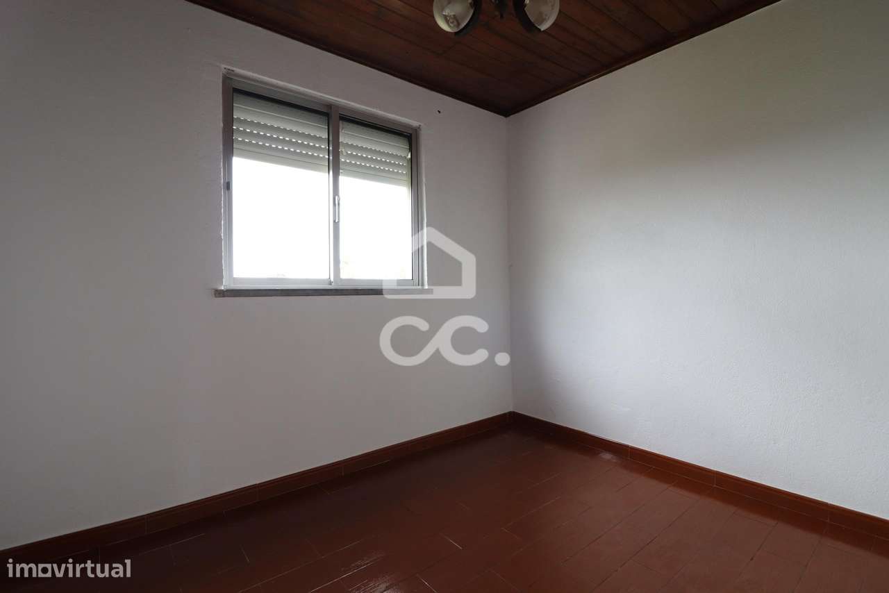 Moradia com Terreno – Pronta a Habitar | Zona do Cercal – Aguda-5
